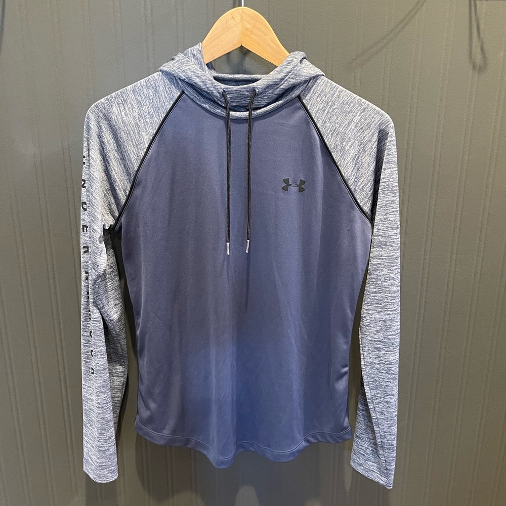 Under Armour heat gear loose lightweight hoodie size Small blue
